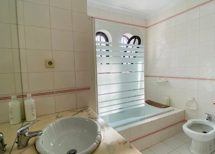 Villa Azinheira - Private Pool - 14 Guests - Albufeira