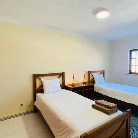 Azinheira By Check-in Portugal * אלבופיירה